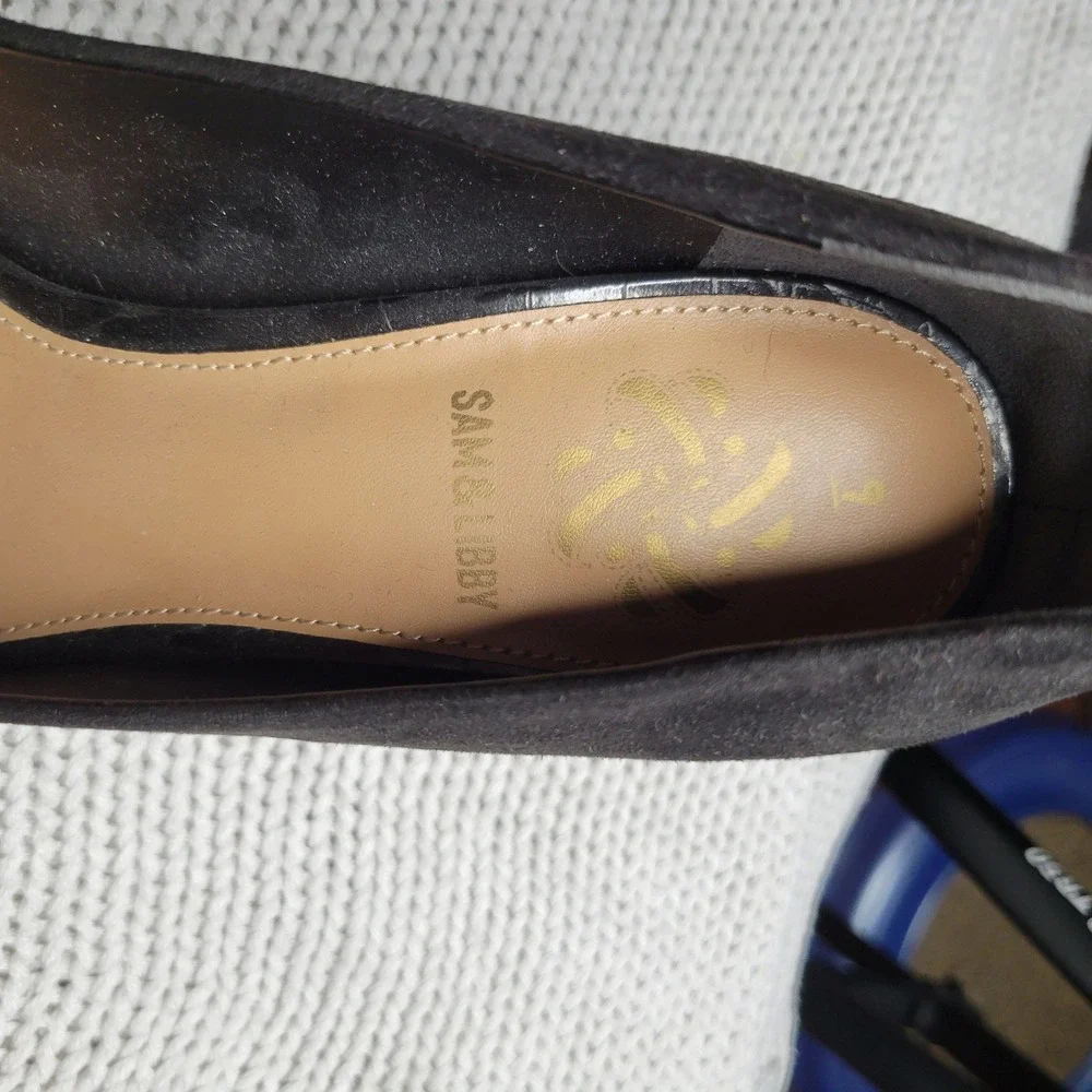 Sam & Libby Black Faux Suede Pointed Toe Flared Kitten Heel Pumps Womens 9